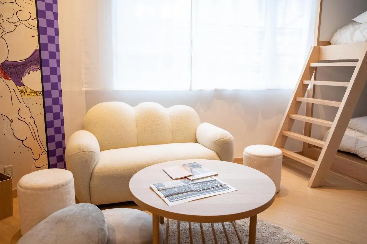 Moshi Moshi Rooms Tokyo 0*,  Japan